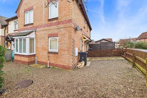 Front shot of garden- click for photo gallery